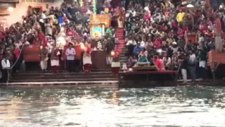 Maa Ganga Aarti - Har Ki Pauri (Haridwar) Part 1