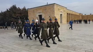 Anıtkabir'de Turistleri Şaşırtan Nöbet Değişimi