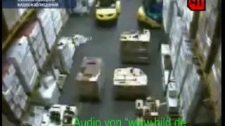 Unglaublicher Gabelstapler Unfall in Russland! 5Millionen € Schaden!