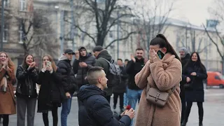 Сюрприз освідчення у Львові біля Оперного театру