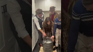 @TooTurntTony Mom did a keg stand… 🍻