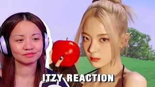 RETIRED DANCER REACTS TO— ITZY'S LIA "Blossom" Solo (with small surprise for MIDZYs)