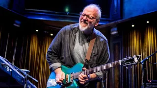 Ep 186 Mike Keneally of Zappa, Satch,Vai,Solo and ProgJect. Now 2022 is ramping up!