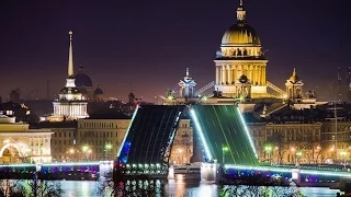 Saint-Petersburg is the cultural capital of Russia. / Санкт-Петербург - культурная столица России.