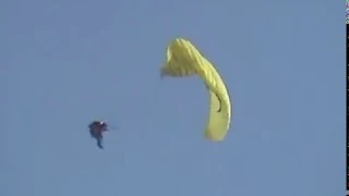 paraglider tangled