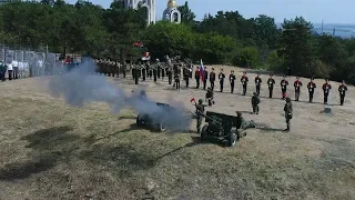 Выстрел памяти  на Мамаевом кургане 23 августа 2019