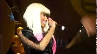 Nicki Minaj Performing Moment 4 life ft drake