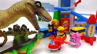 Giant Dinosaur Alert!!! Super Wings, Paw Patrol Protect Tayo Village