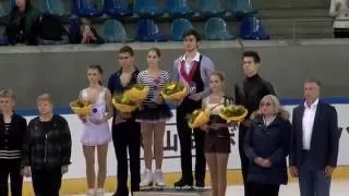 2016 ISU Junior Grand Prix - Dresden - Pairs Victory Ceremony