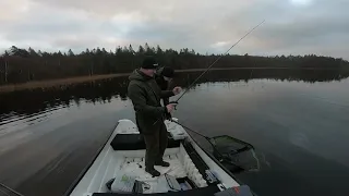 Lite Gäddfiske i kallt vatten med bröderna