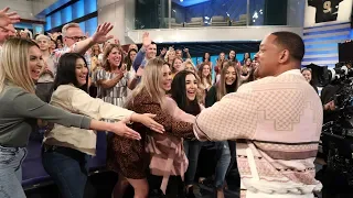 Behind the Scenes: Will Smith, Mena Massoud, and Naomi Scott Sing & Dance with the Audience