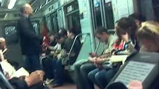 наркоман в питерском метро