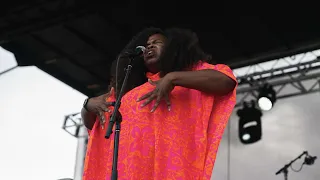 Danielle Ponder Performs “So Long” in the Rain at Fort Desolation Fest