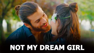 Can Yaman disclosed that Demet Ozdemir is not his dream girl