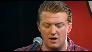 Queens Of The Stone Age - 3's and 7's (3 voor 12 Acoustic Session)