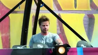Ferry Corsten - Not coming down - Electronic Family 2012