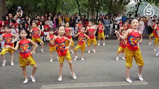 Dance Bài ca Tôm Cá Phố đi bộ - Múa Thiếu Nhi