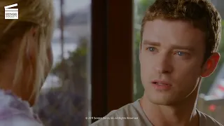 Friends with benefits: Jamie runs away HD CLIP