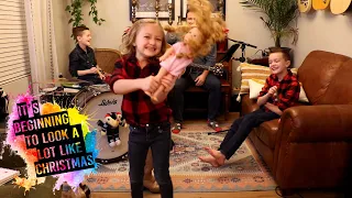 Colt Clark and the Quarantine Kids play "It's Beginning to Look a Lot Like Christmas"