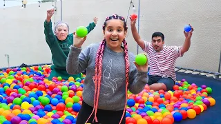 أفضل فيديوهات تحديات في الترامبولين 24hours on trampoline challenge and more video