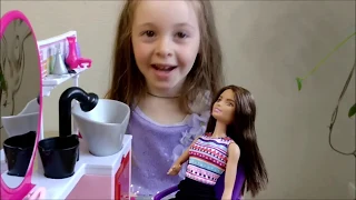 Барби Салон Красоты. Блестящие прически. Barbie Sparckle Style Salon