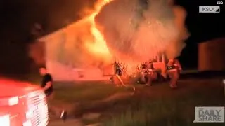 Must-see video: Firefighters survive backdraft!