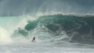 Kelly Slater is perfect in Fiji