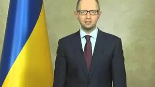 Яценюк: Украина впервые празднует 9 мая в условиях войны