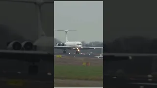 Amazing il62 landing (amazing sound)
