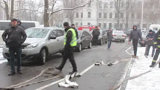 Потасовка под зданием Укроп.