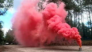 Unboxing of the legal smoke grenades in Germany of Enola Gaye and Smoke-X - Paintball smoke grenades