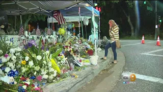 Borderline Bar Victims Remembered At Memorial On Thanksgiving