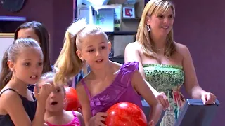Dance Moms-"MADDIE & MACKENZIE'S DAD CRASHES BOWLING"(S1E11 Flashback)