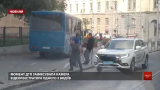 Поліцейські розповіли деталі ДТП на Городоцькій за участі автобуса