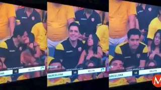 Kiss Cam capta INFIDELIDAD en un partido de Futbol