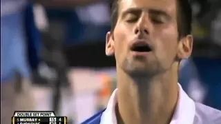 Novak Djokovic vs Andy Murray unbelievable point Australian Open 2011!!!