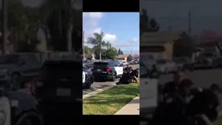 WESTMINSTER POLICE OFFICER PUNCHES LADY IN CUFFS😡😡😡