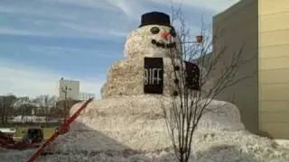 Giant Snowman of Beloit - BIFF 2011, how to build the largest snowman