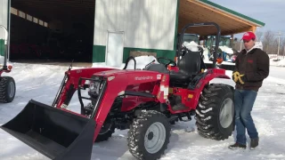 Mahindra1526 Tractor w/ Loader Walk Around