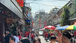 Chinese New Year’s Day in Bangkok Chinatown Yaowarat Road