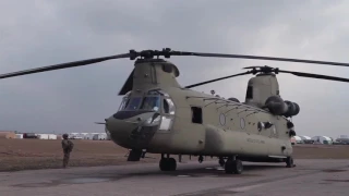 U.S. Army aviators test engines a CH-47F Chinook.