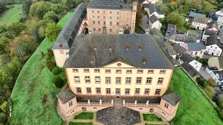 Schloss Malberg in Herbstfarben footage dji mini 3 pro