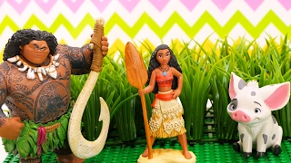 Learn with Moana #13 More Colors as Disney Toys Moana & Maui learn colors of the animals & find them