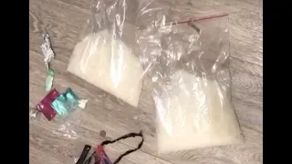 В Сургуте вызванный на скандал полицейский обнаружил в квартире 1 кг наркотиков