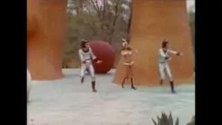 Space-Girl Dance with Raquel Welch