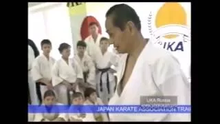 Tetsuhiko Asai Sensei 9 Dan, incredible fighting techniques. 哲彦浅井先生9ダン、信じられないほどの戦いの技術。