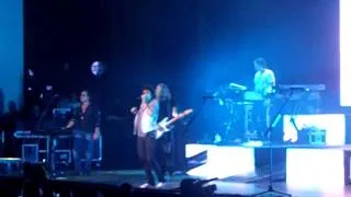 foreigner   i wanna know what love is (live in charlotte 21 2011)