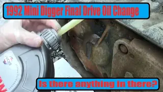 30 Year Old Mini Digger Final Drive Oil Change Pel Job EB12.4