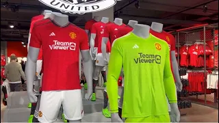 Man Utd Megastore Tour - NEW 23/24 HOME KIT REVIEW I Old Trafford - 01.07.2023