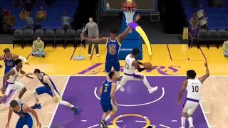 Jelly layup in NBA 2K22 Mobile edition